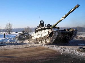 Kendaraan Perang Rusia Berserakan di Pinggiran Kiev Kendaraan Perang Rusia Berserakan di Pinggiran Kiev