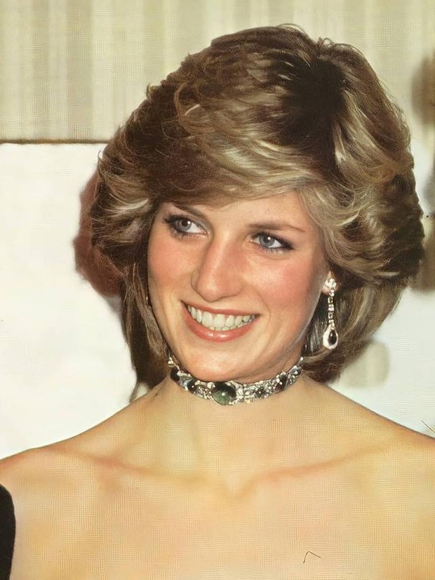 Perhiasan yang populer setelah dikenakan Putri Diana/@princessdianaa