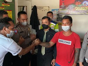 Berakhir Damai, Ini Awal Mula Viral Polisi di Kudus Lempar Helm ke Sopir Truk