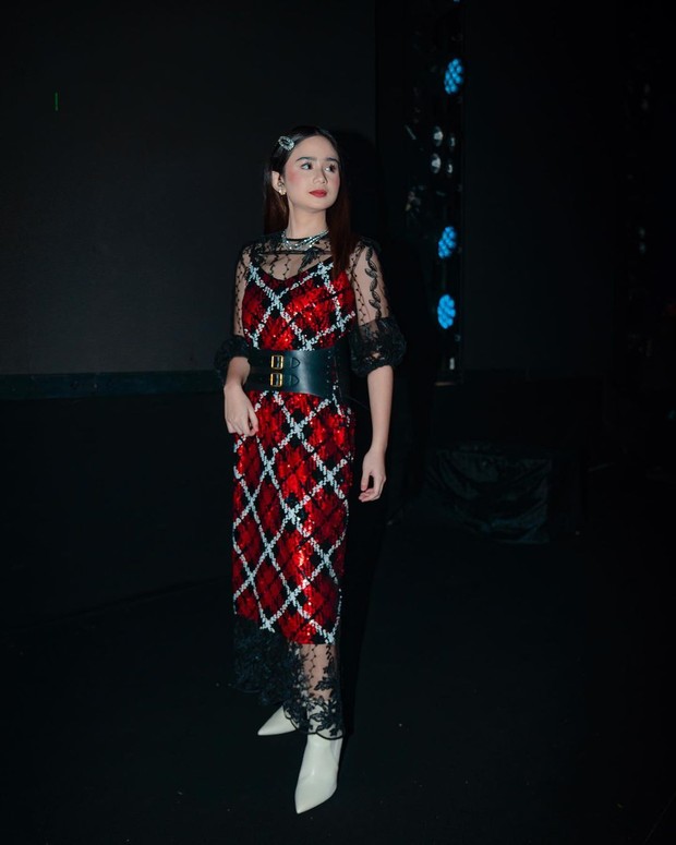 Potret Sylish Tissa Biani dengan Busana Nyentrik/ Foto : Instagram @tissabiani Potret Sylish Tissa Biani dengan Busana Nyentrik