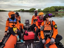 Perahu Bawa 3 Penumpang Terbalik di Sungai Maros Sulsel, 1 Tewas