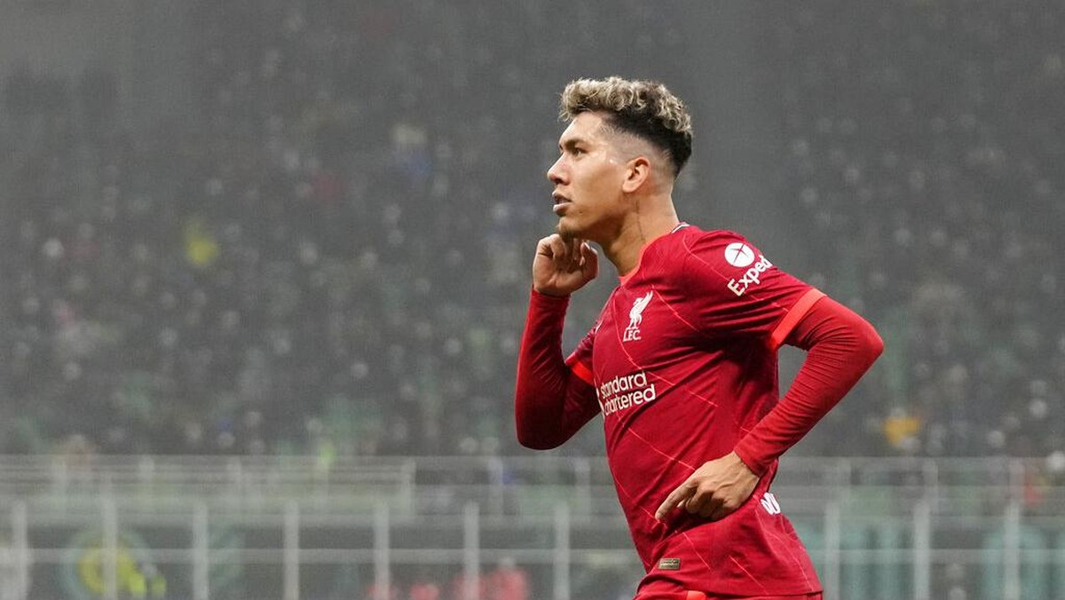 Roberto Firmino sudah pulih dari cedera (Foto: (AP/Antonio Calanni)