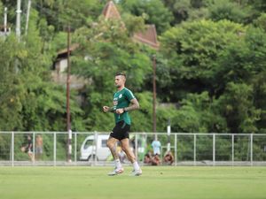 Banding Diterima! Aaron Evans Kembali Perkuat PSS Sleman