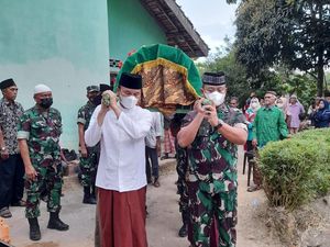 Gubernur-Bupati Beri Ucapan Duka Wafatnya Ayah Ketua DPRD Jambi Gubernur-Bupati Beri Ucapan Duka Wafatnya Ayah Ketua DPRD Jambi