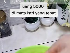 Emak-emak Ini Tunjukkan Lauk Masakan dengan Modal Rp 5.000 Emak-emak Ini Tunjukkan Lauk Masakan dengan Modal Rp 5.000