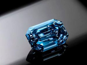 Berlian Biru Terbesar dan Termahal Sedunia Mau Dilelang, Berapa Harganya?