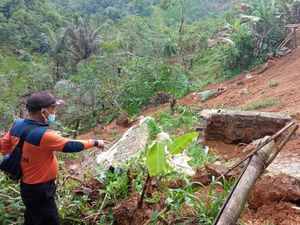 6 Desa di Lebak Banten Terdampak Banjir-Longsor, Rumah hingga Sawah Rusak