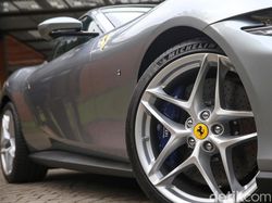 Hore! Beli Ferarri Kini Bisa Pakai Bitcoin