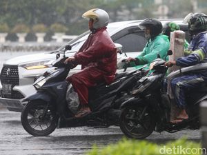 Hujan Melanda, Perhatikan Ini Agar Konsidi Motor Tetap Strong!