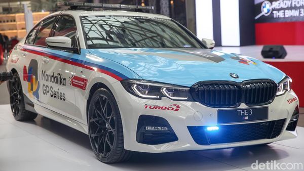 Lihat Lebih Dekat BMW Safety Car MotoGP Mandalika