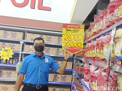 Di Ponorogo Beli Minyak Goreng Harus Sepaket dengan Beras Hingga Gula