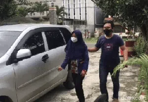 Modus Jual Minyak Goreng Murah, Emak-emak Sukabumi Tipu Warga Rp 150 Juta Modus Jual Minyak Goreng Murah, Emak-emak Sukabumi Tipu Warga Rp 150 Juta
