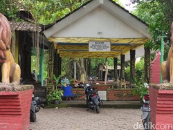 Makam di Sidoarjo Ini Dipercaya Membawa Keberuntungan dan Jodoh