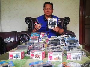 Berawal Hobi, Polisi Pasuruan Cuan Jualan Diecast