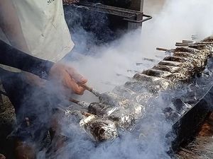 Nikmat Mantap Sate hingga Tengkleng Asli Solo di Sate Pak Manto Nikmat Mantap Sate hingga Tengkleng Asli Solo di Sate Pak Manto