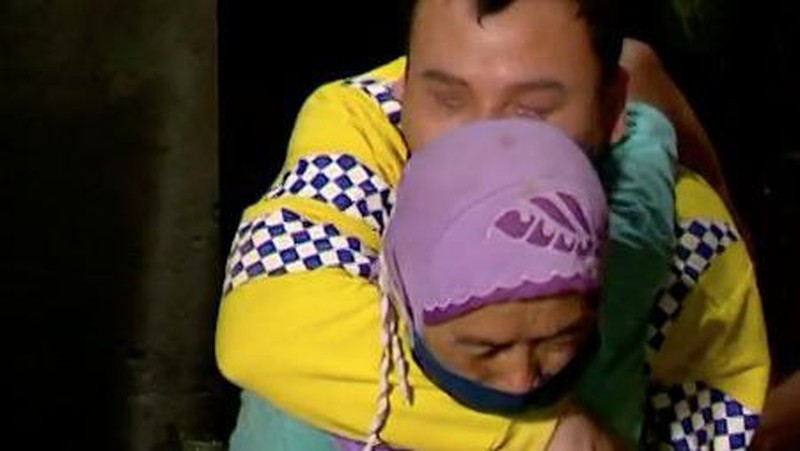 Kisah Sedih Pasutri Renta dan Anak Kebutuhan Khusus Tinggal di Rumah Reyot