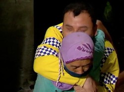 Kisah Sedih Pasutri Renta dan Anak Kebutuhan Khusus Tinggal di Rumah Reyot