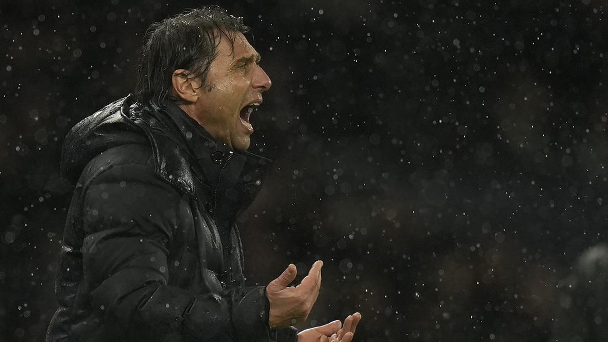 Antonio Conte selalu ke final Piala FA dalam dua kesempatan. (Foto: AP/Alastair Grant)