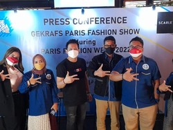 Dukungan Ariel NOAH untuk Brand Indonesia di Paris Fashion Week 2022