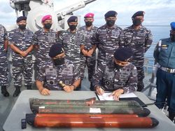 Melihat dari Dekat Benda Mirip Rudal Made In USA Ditemukan di Selayar