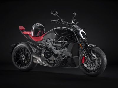 Ducati Edisi Spesial Cuma Ada 500 Unit di Dunia Ini DIsapa Rena