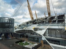 Potret Sisa-sisa Amukan Badai Eunice di London