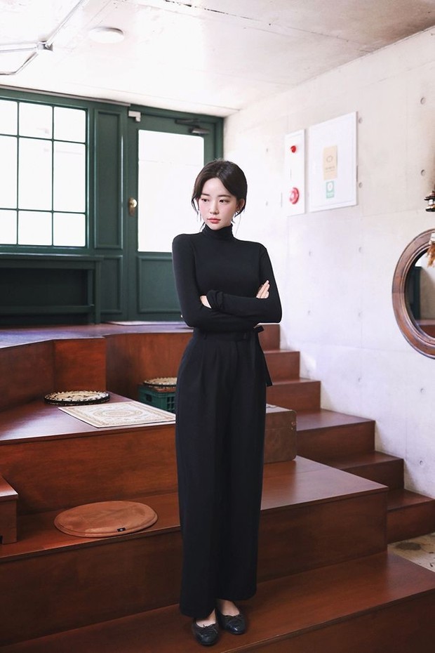 Model atasan untuk celana hitam