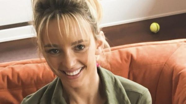 Natasha Bassett, Pacar Brondong Elon Musk