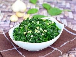 6 Makanan Pantangan Penderita Asam Urat yang Perlu Dihindari