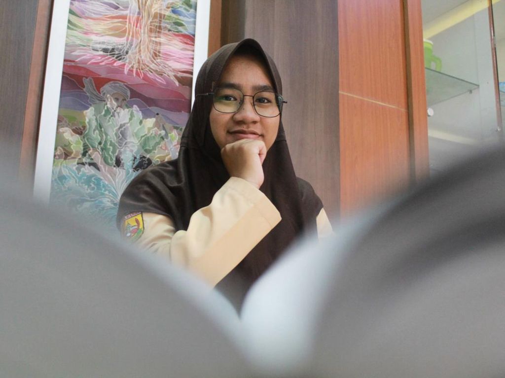 Hasil tak Khianati Proses, Siti Komariah Berhasil Raih Emas KSN 2021