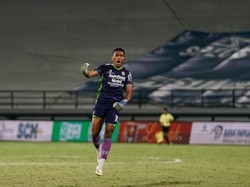 Setengah Keberhasilan Persib di Tangan Teja Paku Alam