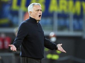 Mourinho Sebut Wasit Kiriman Juventus di Laga Roma Vs Verona?