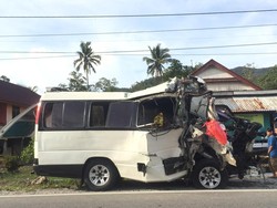 Mobil Jenazah Tujuan Buton Sultra Tabrak Truk di Malili Lutim, Sopir Tewas