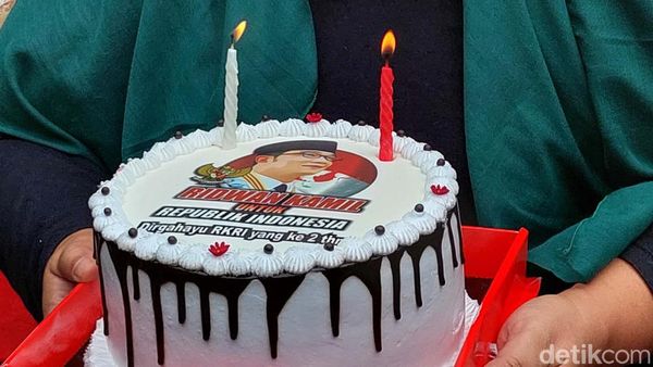 Kue Ultah untuk Dukung RK Jadi Capres 2024
