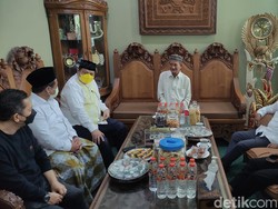 Menko Airlangga Silaturrahmi ke Ponpes Bumi Shalawat Sidoarjo