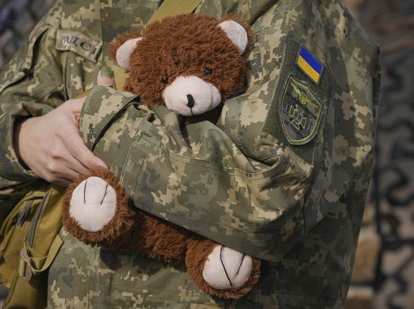 Pelipur Lara Para Prajurit Ukraina Saat Diambang Perang Lawan Rusia