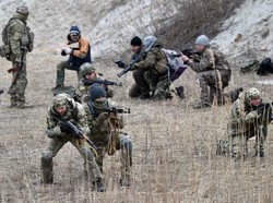 Detik-detik Tembakan Artileri Berat di Ukraina Timur