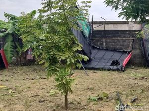 Sempat Hilang, Tenda Pasar Hewan di Bojonegoro Ternyata Tersapu Angin Kencang