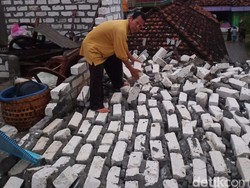 Paciran Lamongan Porak Poranda Diterjang Hujan Disertai Angin Kencang