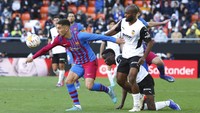 Barcelona pulang dengan kemenangan 4-1.