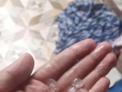 Fenomena Hujan Es Juga Terjadi di Pemalang dan Pekalongan