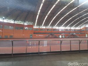 Meski Ditambal, Atap Arena Sepatu Roda Internasional JIRTA Masih Bocor Meski Ditambal, Atap Arena Sepatu Roda Internasional JIRTA Masih Bocor