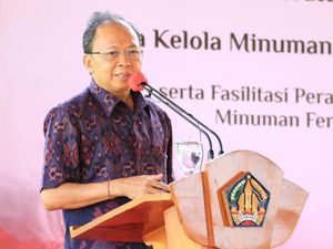 Ancam Tradisi-Bahayakan Kesehatan, Koster Minta Produksi Arak Gula Ditutup Ancam Tradisi-Bahayakan Kesehatan, Koster Minta Produksi Arak Gula Ditutup