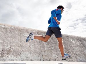 Benarkah Jumlah Kalori yang Terbakar saat Berlari dan Berjalan Itu Sama? Benarkah Jumlah Kalori yang Terbakar saat Berlari dan Berjalan Itu Sama?