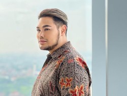 Ivan Gunawan Tunjukkan Bukan Desainer Sembarangan, Bisa Desain Kemasan Botol