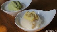 Legit Pulen! 20 Ketan Susu Aneka Topping Ada di Sini
