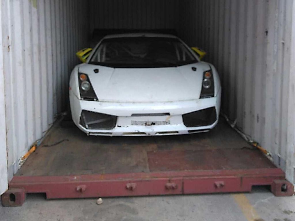 Potret Lamborghini Gallardo, Toyota Camry, Daihatsu Duet yang Dilelang Sepaket Rp 270 Jutaan Potret Lamborghini Gallardo, Toyota Camry, Daihatsu Duet yang Dilelang Sepaket Rp 270 Jutaan