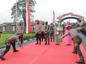 Momen Pisah Sambut Danrem 031/Wirabima di Riau Momen Pisah Sambut Danrem 031/Wirabima di Riau