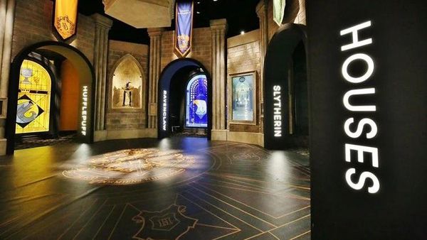 Jalan-Jalan ke Hogwarts di Museum Harry Potter