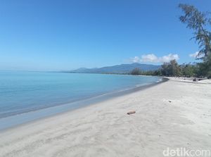 Si Putih, Pantai Pulau Pane Si Putih, Pantai Pulau Pane